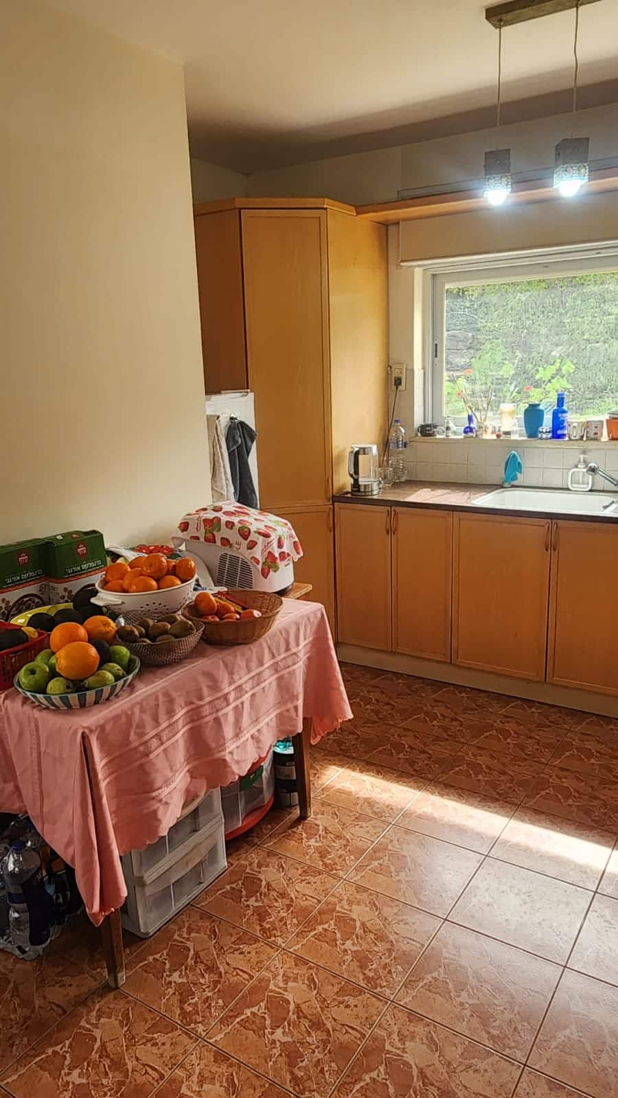 למכירה בתמרת בית פרטי, חכם ומושקע בשטח בנוי של כ־256 מ"ר על מגרש  נדיר ורחב ידיים בשטח של כ  822 מ"ר צמוד לשט